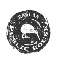 RAGLAN PUBLIC HOUSE logo