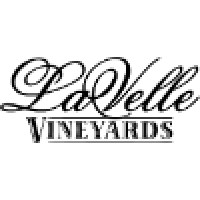 LaVelle Vineyards logo
