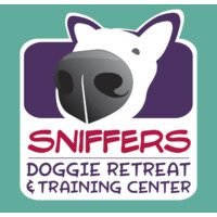 SNIFFERS Doggie Retreat & Training Center logo
