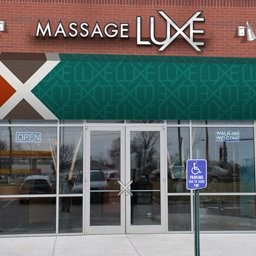 Contact Massage Luxe
