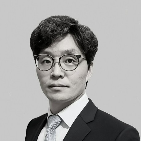 Jongwoo Jung