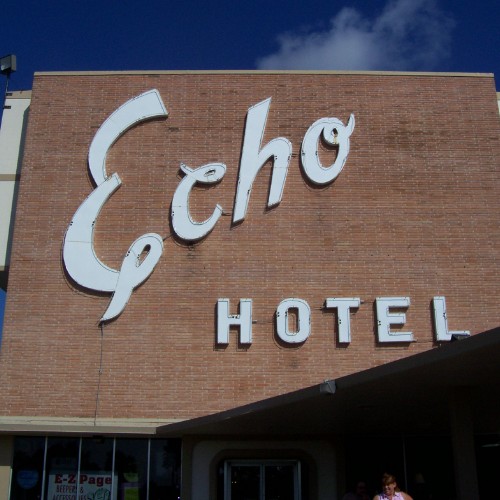 Contact Echo Hotel
