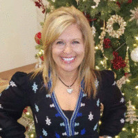 Image of Tracy Teal
