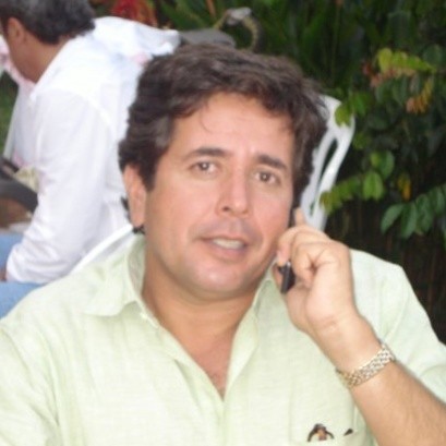 Contact Gustavo Cobo