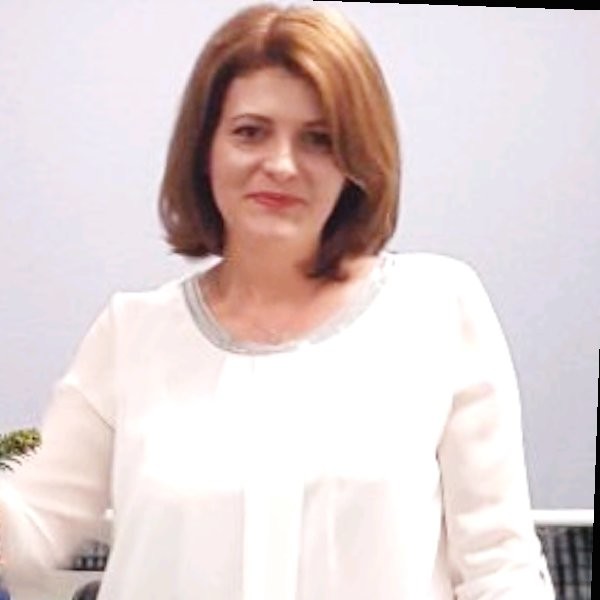 Angela Petrica