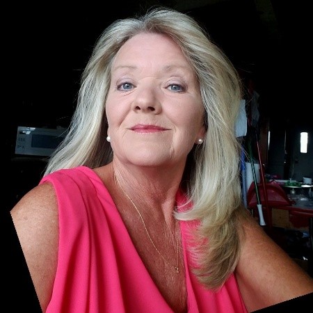 Image of Donna Holcomb