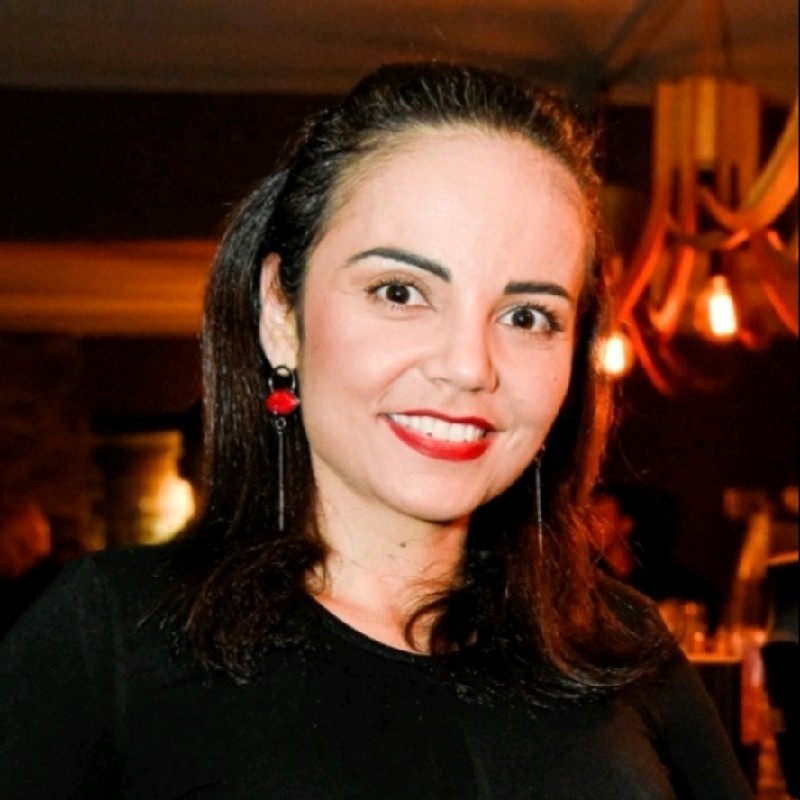 Ana Claudia C R Ramos