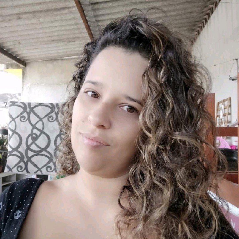 Debora Regina Moreira Serralheiro