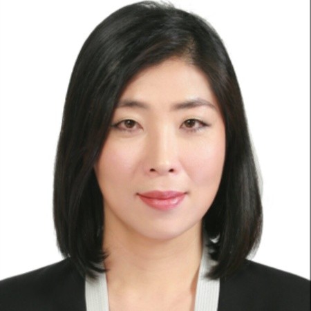Isabelle Min-jeong Kim