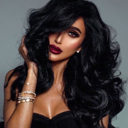 Lilly Ghalichi