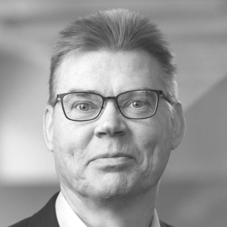 Contact Pekka Keskiivari