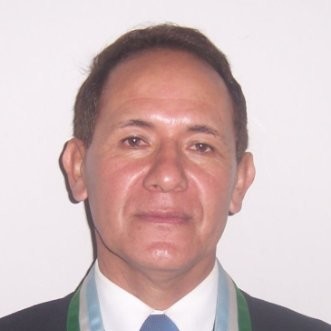 Alcides Flores
