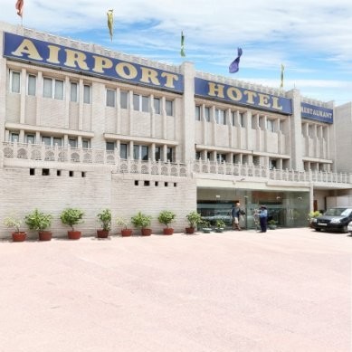 Contact Airport Hotel