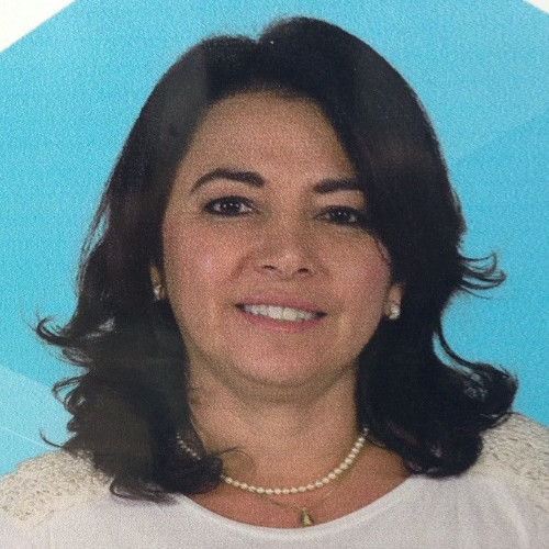 Claudia Lysia Araujo