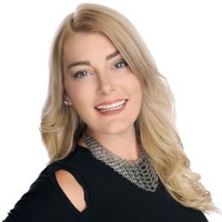 Image of Lauren Sencion Miami Real Estate Agent