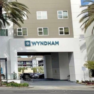 Contact Wyndham Hotel