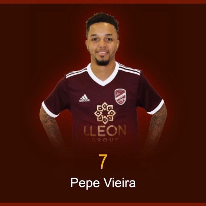 Contact Pepe Vieira