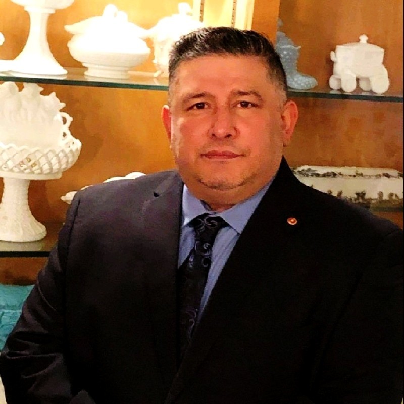 Daniel L Zurita