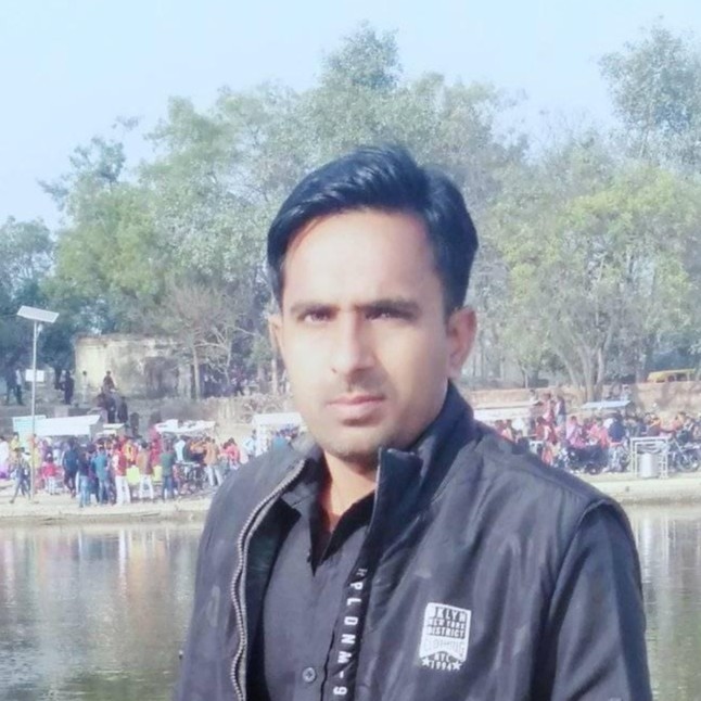 Nahid Khan