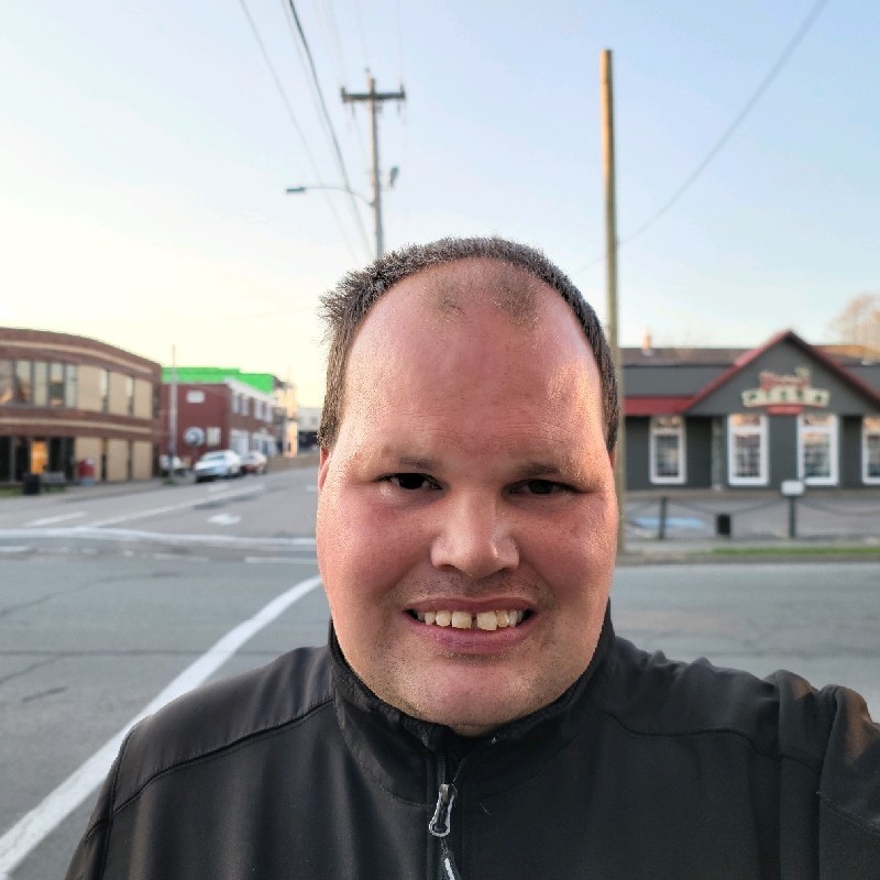 Contact Frankie Macdonald