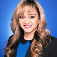 Image of Dennielle Ruiz