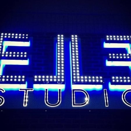 Elle Studio Novi