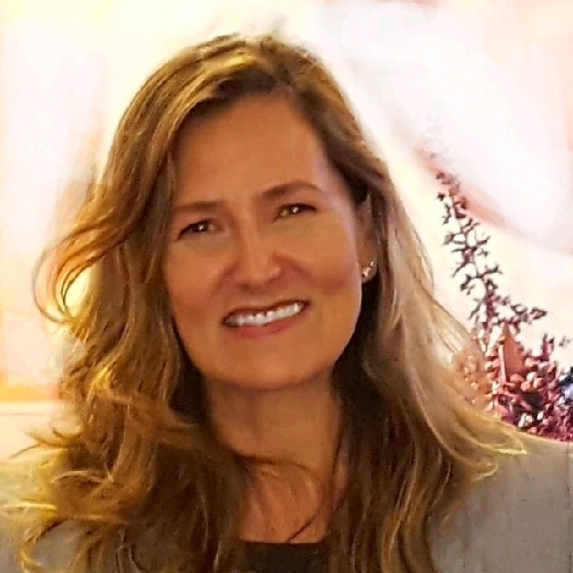 Karin Lee Hayes Villarroel
