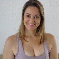 Camila Carvalho Santos
