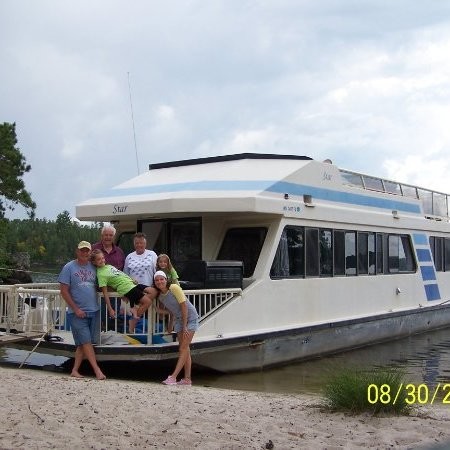 Contact Voyagaire Houseboats